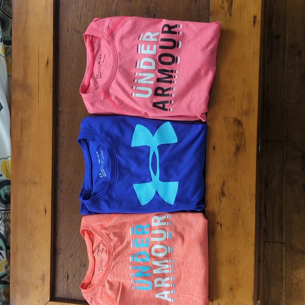 Lot of 3 Under Armour girls tees